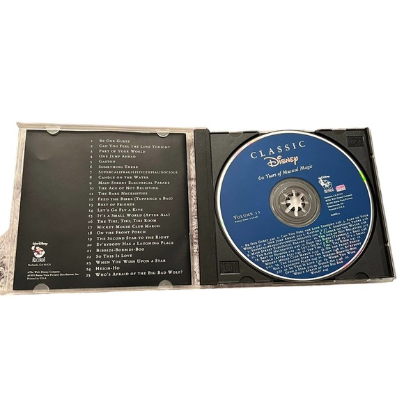 Classic Disney Volumes 1 & 2 (60 Years of Musical Magic) - Picture 3 of 8